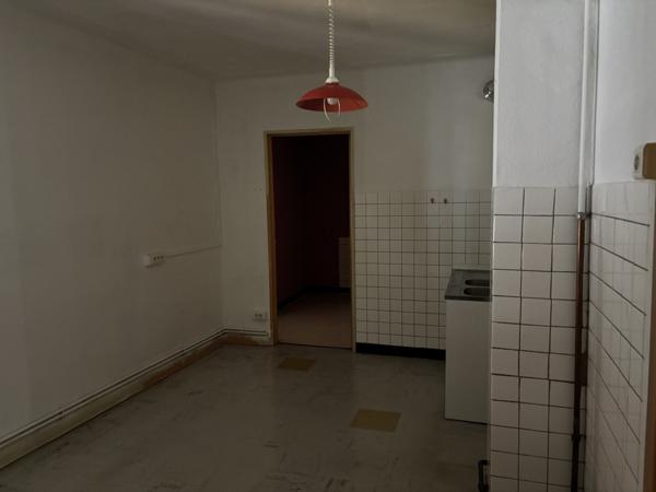 Appartement 3 pièces - cave - centre historique