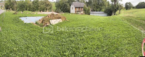 Terrain de 1 088 m²