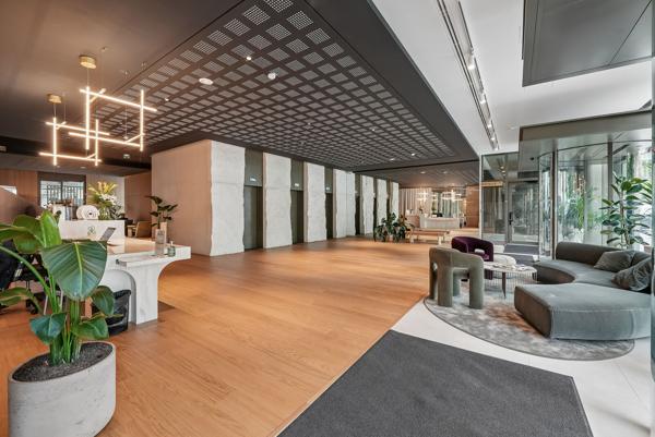 Bureaux à louer à Neuilly sur Seine plateaux lumineux dans immeuble de standing