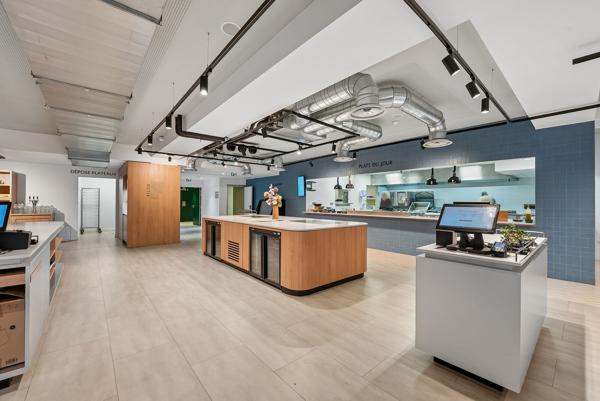 Bureaux à louer à Neuilly sur Seine plateaux lumineux dans immeuble de standing