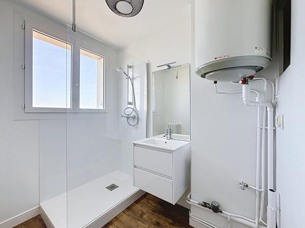 Appartement T3 à LAVAL - 57m²