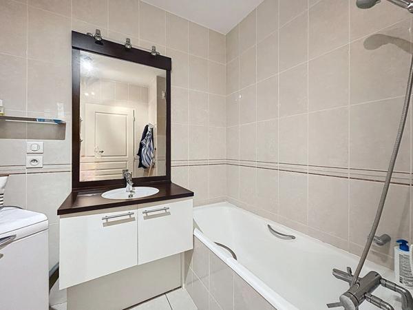 Appartement en duplex avec terrasse et jardinet - 3 pièces - 80 m ² - Proche du lac Aix-les-Bains