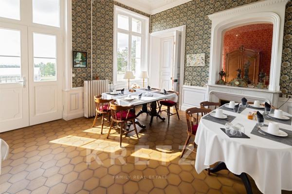 Château XIXe – Domaine événementiel – 1 389 m² – 16 ha – 56 couchages – Proche Montluçon