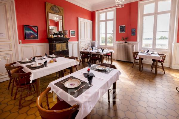 Château XIXe – Domaine événementiel – 1 389 m² – 16 ha – 56 couchages – Proche Montluçon