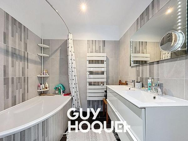 Maison Chic et Raffinée de 4 chambres + Garage - 71000 MACON