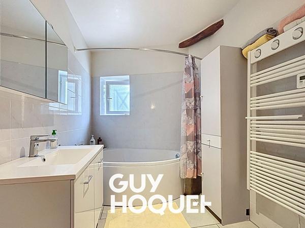 Maison Chic et Raffinée de 4 chambres + Garage - 71000 MACON