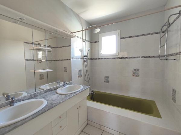 Maison – PONS  MAISON ÉCONOME 88 M² AVEC 3 CHAMBRES