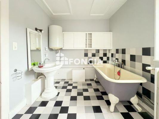 À vendre Immeuble 9 pièces 235 m² - 2 appartements - ÉPinal 88000