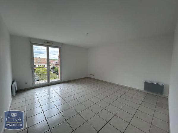 Appartement à louer 3 pièces 60.56m² Belfort (90000)
