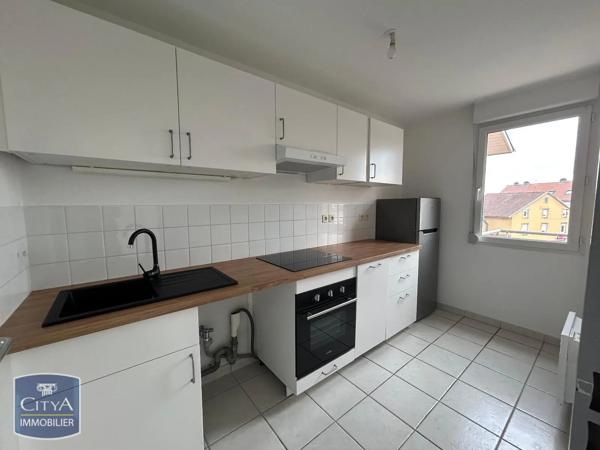 Appartement à louer 3 pièces 60.56m² Belfort (90000)
