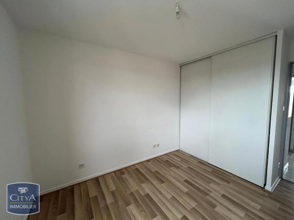 Appartement à louer 3 pièces 60.56m² Belfort (90000)