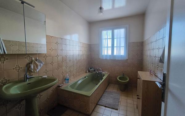 Maison à vendre    5 pièces •  Lons