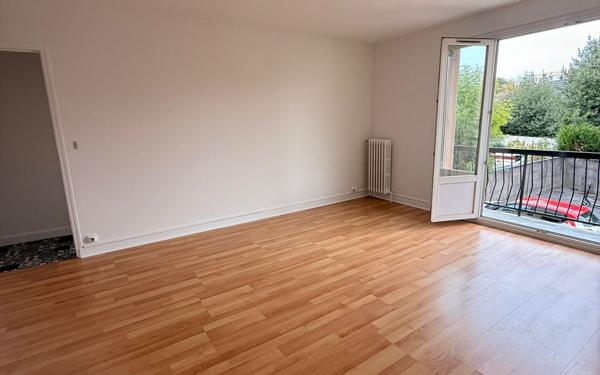 Appartement à louer    3 pièces • 64 m2 Livry-Gargan