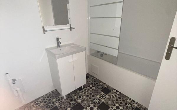 Appartement à louer    3 pièces • 64 m2 Livry-Gargan