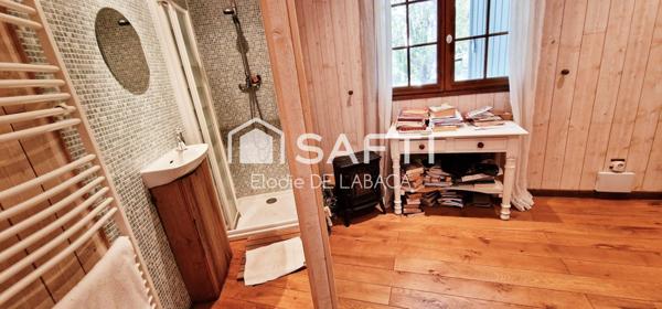 RANCH 182 M2 AVEC PISCINE ET ECURIE A TOURRETTES