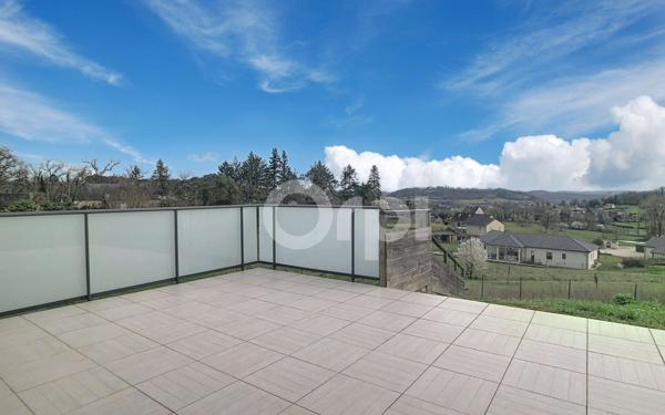 Maison à louer    5 pièces •  Peyrignac