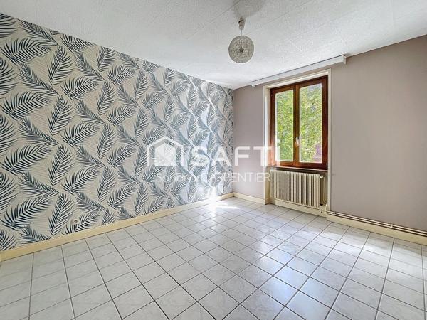 Bel appartement de 61m2 avec une extension possible de 13m² (25m² au sol) et un jardin de 55m²