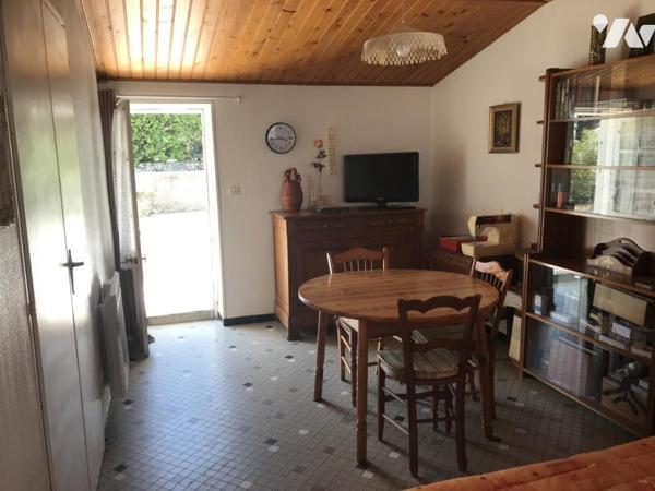 LA GUERINIERE, TRES PROCHE PLAGE, LONGERE A RENOVER