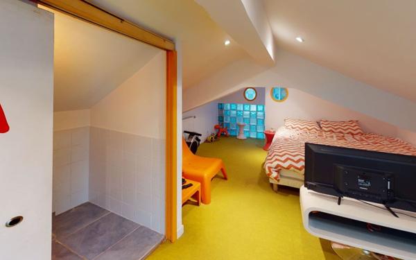 Appartement à louer    3 pièces • 81 m2 Saint-Étienne