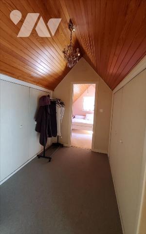 CARHAIX - MAISON 6 PIECES