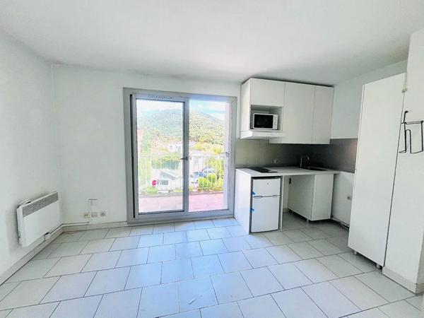 Appartement à louer à Carqueiranne (83320)
