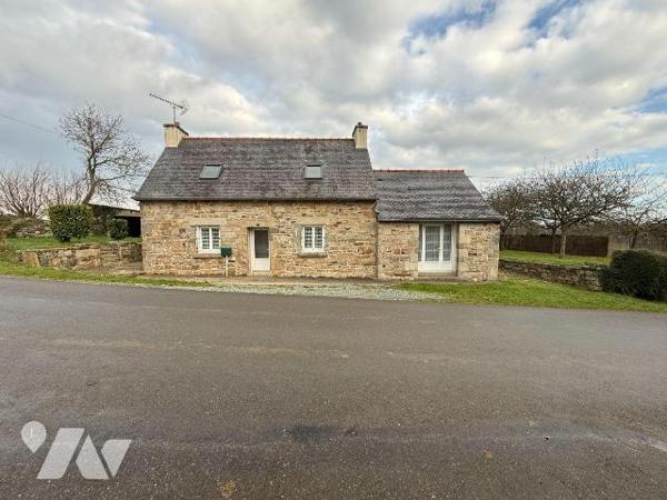 A VENDRE, PLUFUR
A découvrir sur la commune de Plufur , cette maison en pierres pleine de pote...