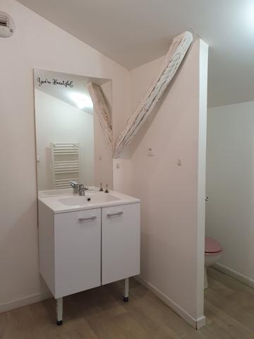 APPARTEMENT T2 SEMI MEUBLE