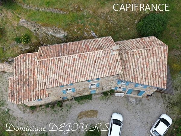 Ardéche, maison en pierres dans un lieu préservé et calme - 137m² habitable - garage - terrain