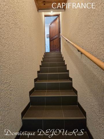 Ardéche, maison en pierres dans un lieu préservé et calme - 137m² habitable - garage - terrain