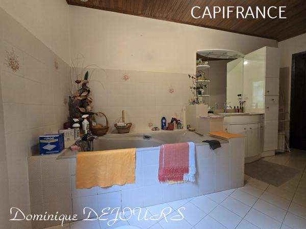 Ardéche, maison en pierres dans un lieu préservé et calme - 137m² habitable - garage - terrain