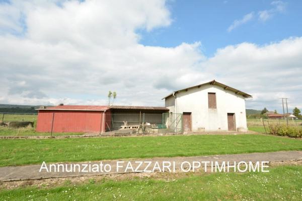 À vendre en exclusivité, proche de la Belgique et du Luxembourg, un beau terrain plat, de 900 à 1000 m² situé à Doulcon (certificat d'urbanisme positif).