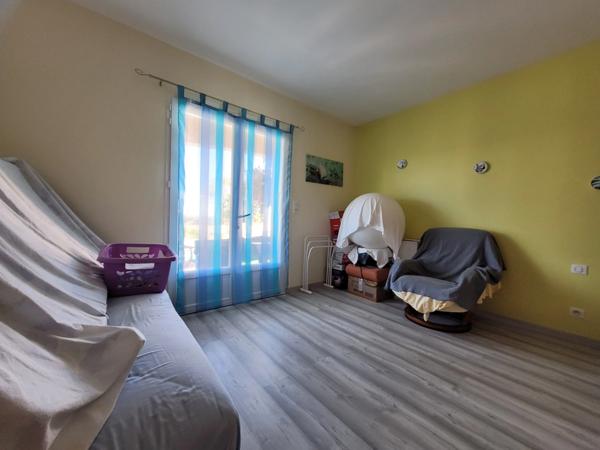 Maison à vendre 6 pièces proche de BORDS (17)