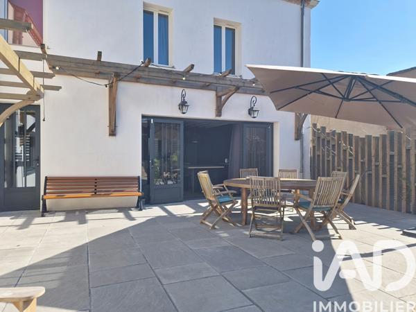 Maison à vendre 7 pièces 250 m² Sainte-Pazanne