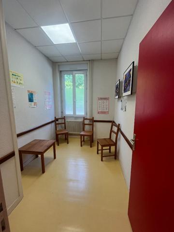 A LOUER - Rochefort-En-Terre-  Local professionnel ?  15m2 - Maison médicale -