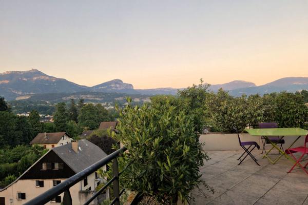 Splendide appartement-terrasses aux triples expositions en dernier étage avec dépendances, dans le quartier prisé de Bissy