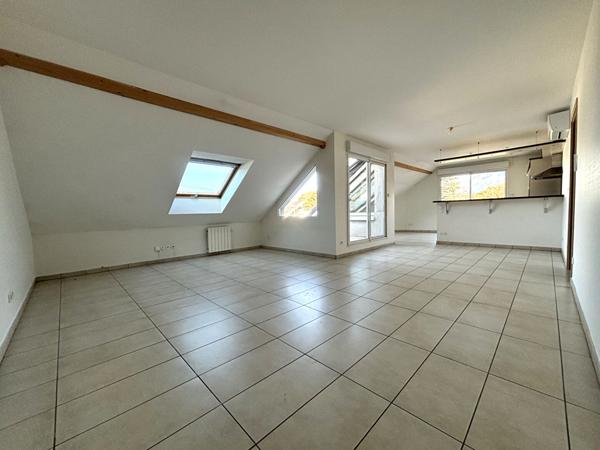 Splendide appartement-terrasses aux triples expositions en dernier étage avec dépendances, dans le quartier prisé de Bissy