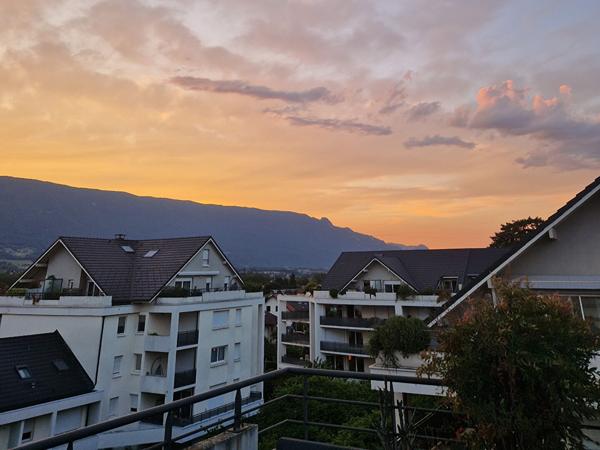Splendide appartement-terrasses aux triples expositions en dernier étage avec dépendances, dans le quartier prisé de Bissy
