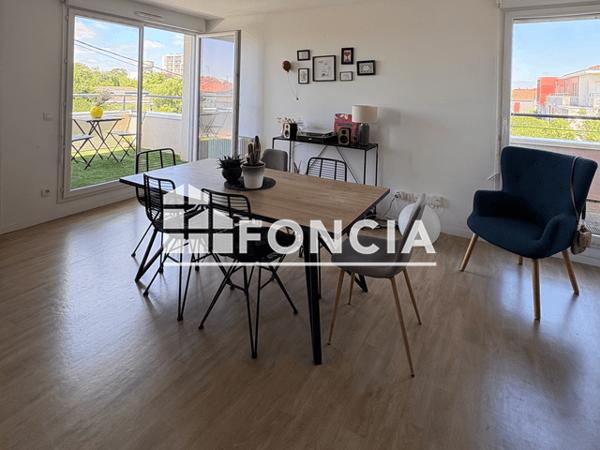 Location Appartement 3 pièces 69.35 m² - 1 RUE LEODILE BERRA Niort 79000