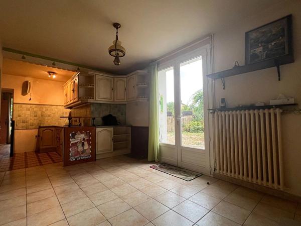 Vente Maison 7 pièces 145 m2 à Lussac-les-Châteaux