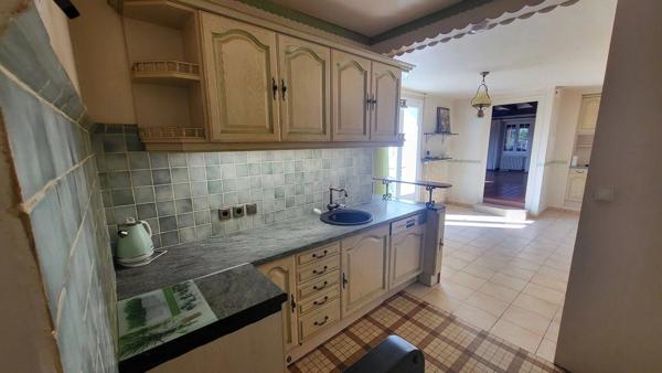 Vente Maison 7 pièces 145 m2 à Lussac-les-Châteaux