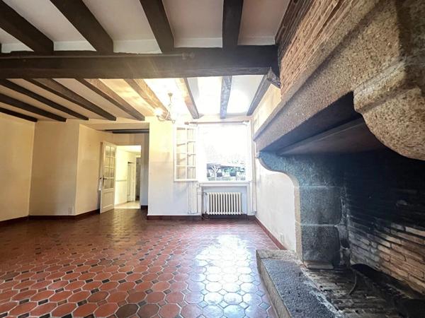 Vente Maison 7 pièces 145 m2 à Lussac-les-Châteaux