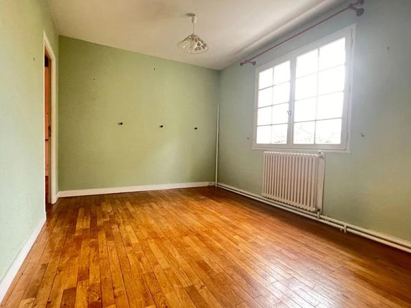 Vente Maison 7 pièces 145 m2 à Lussac-les-Châteaux