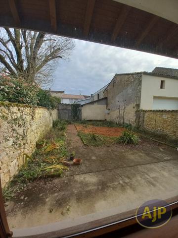 Location maison Lesparre Medoc : 767 € - AJP Lesparre Immobilier