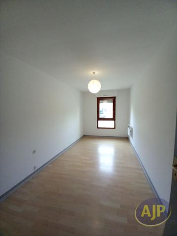 Location maison Lesparre Medoc : 767 € - AJP Lesparre Immobilier