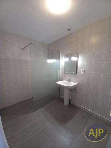 Location maison Lesparre Medoc : 767 € - AJP Lesparre Immobilier