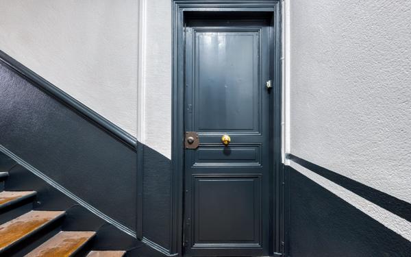 Immeuble à vendre    25 pièces • 451,43 m2 Le Raincy