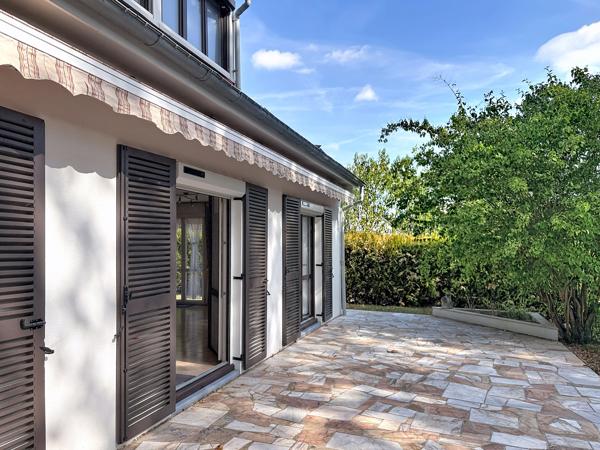 Maison familiale 6 pièces – 147 m² – 4 chambres – Terrain arboré de 815 m² – Résidence Les Demeures de Brunoy
