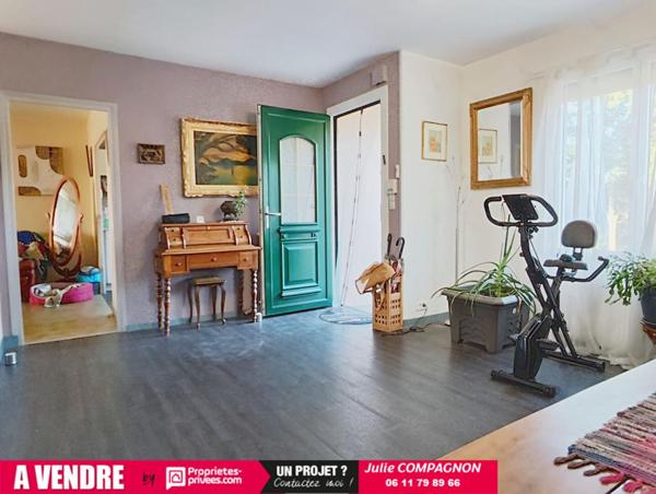 Maison 3 chambres - carport - abris - pergola et jardin CLOS