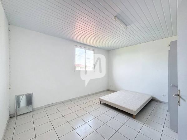 DPT GUYANE, à vendre SINNAMARY maison T6 ou 2 apparts T3 de 181 m2