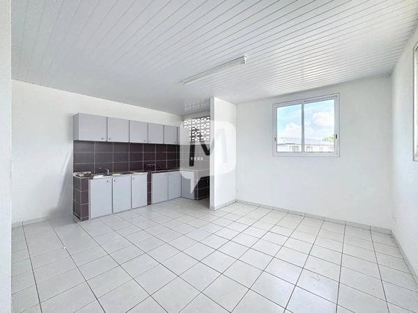 DPT GUYANE, à vendre SINNAMARY maison T6 ou 2 apparts T3 de 181 m2